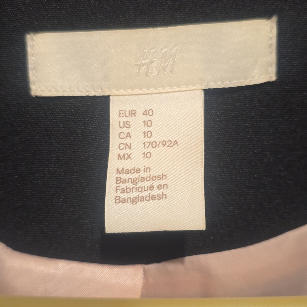 Women's Black Zip-Front Jacket 20 Ptp 33L